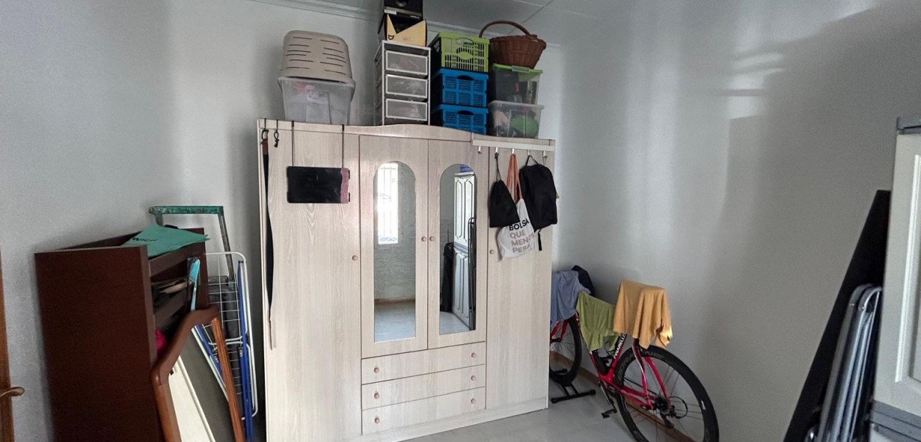 Venta - House -
Jacarilla