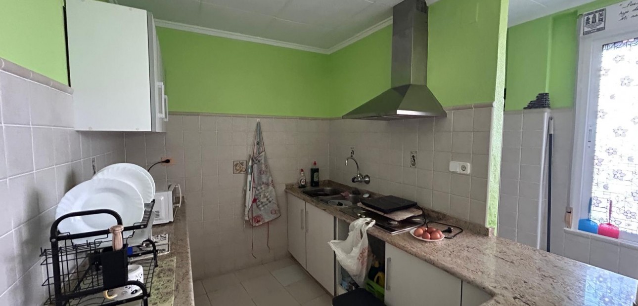 Venta - House -
Jacarilla