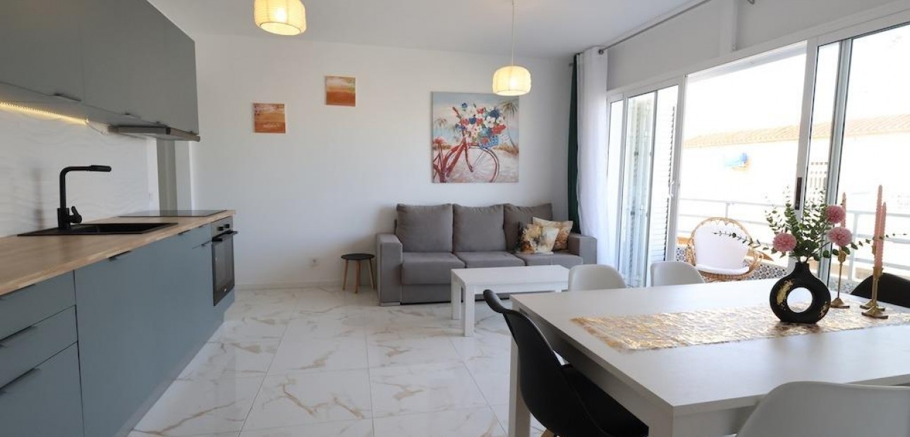 Herverkoop - Appartement / flat -
Torrevieja - La Mata