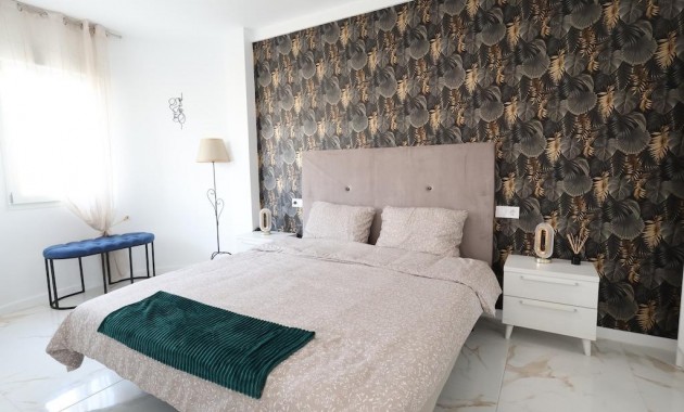 Herverkoop - Appartement / flat -
Torrevieja - La Mata