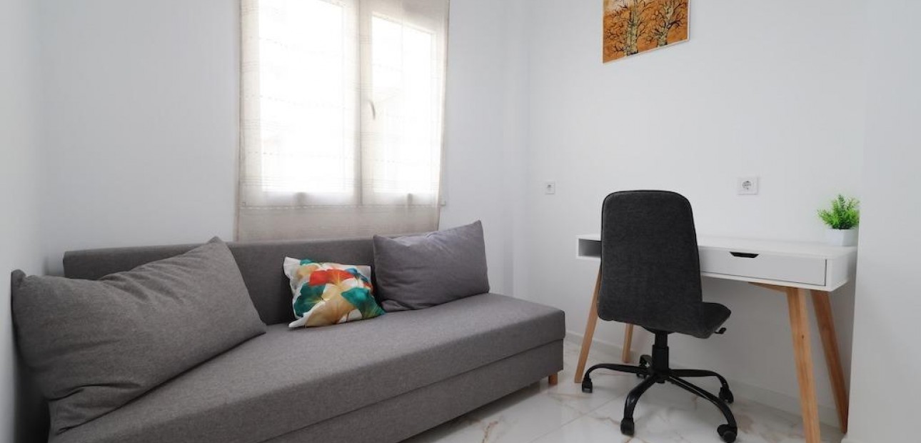 Herverkoop - Appartement / flat -
Torrevieja - La Mata