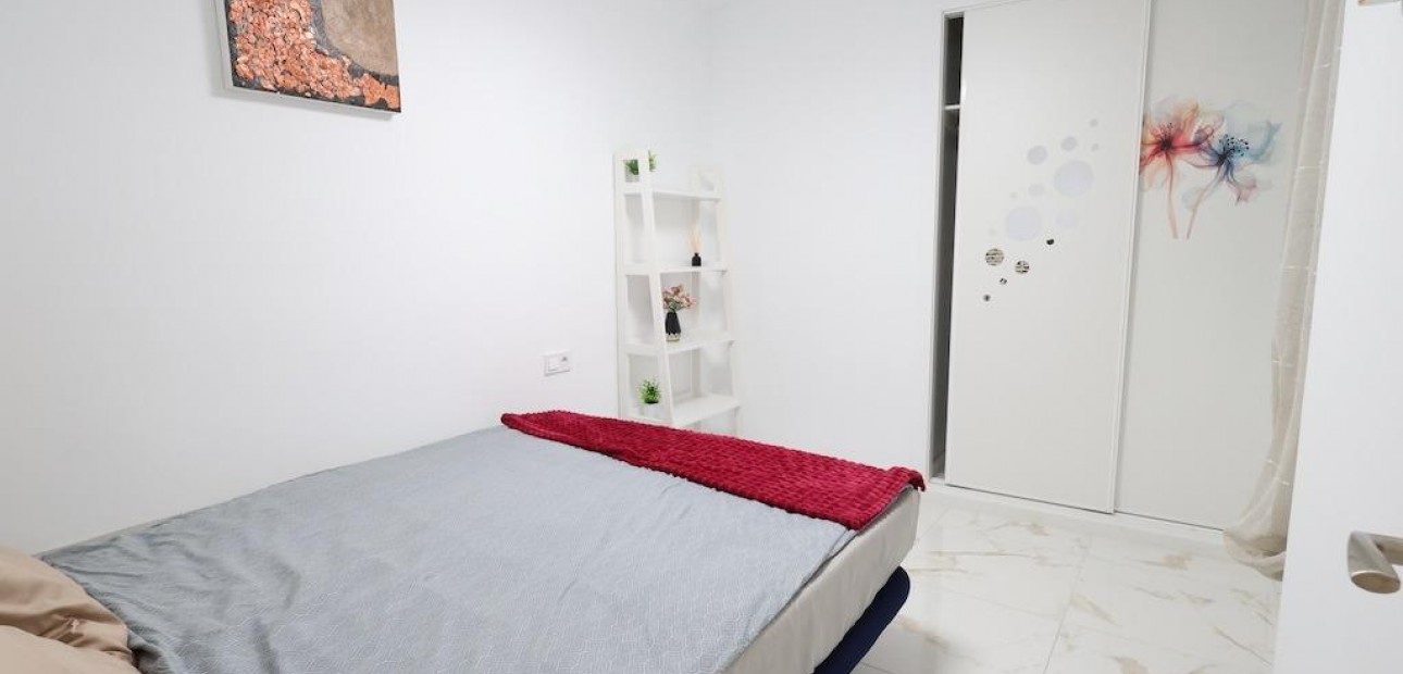 Herverkoop - Appartement / flat -
Torrevieja - La Mata