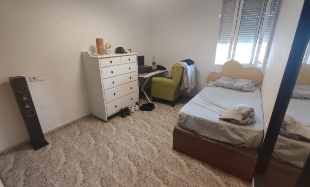 Herverkoop - Appartement / flat -
Torrevieja - Estacion de autobuses