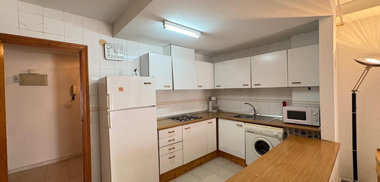 Herverkoop - Appartement / flat -
Torrevieja - Estacion de autobuses