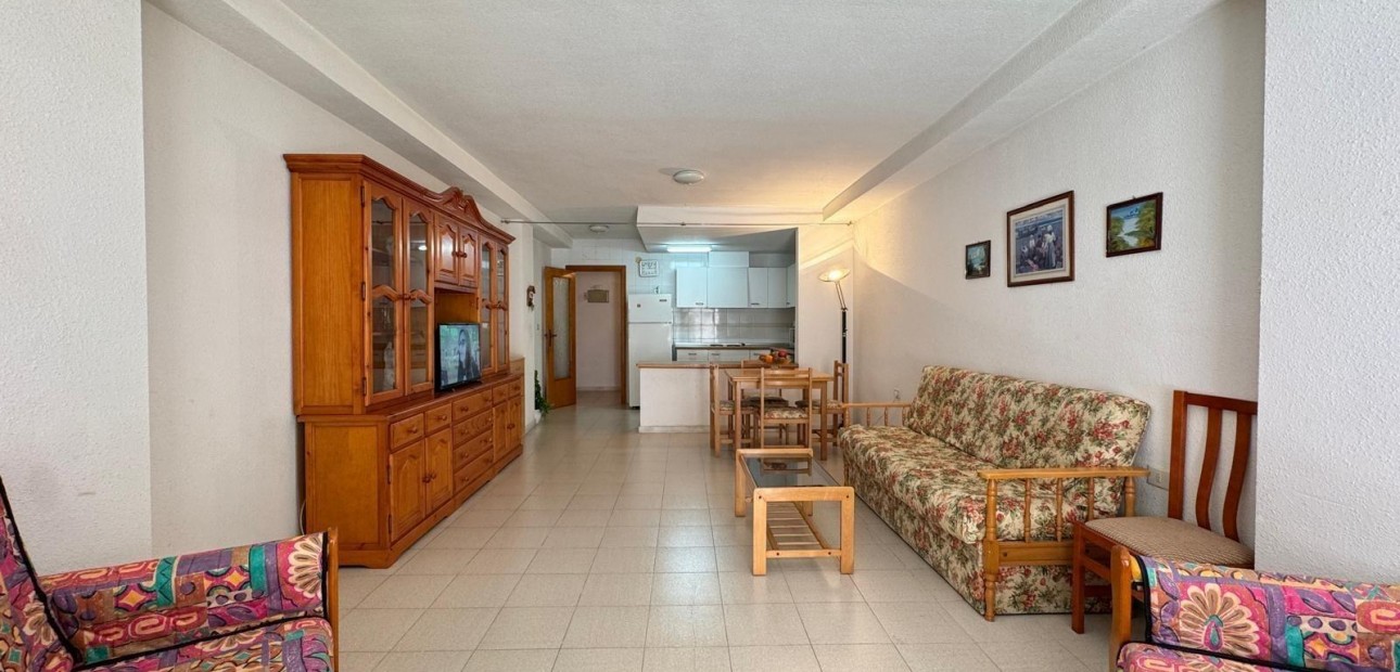 Herverkoop - Appartement / flat -
Torrevieja - Estacion de autobuses
