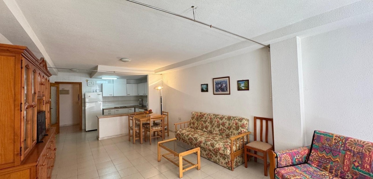Herverkoop - Appartement / flat -
Torrevieja - Estacion de autobuses
