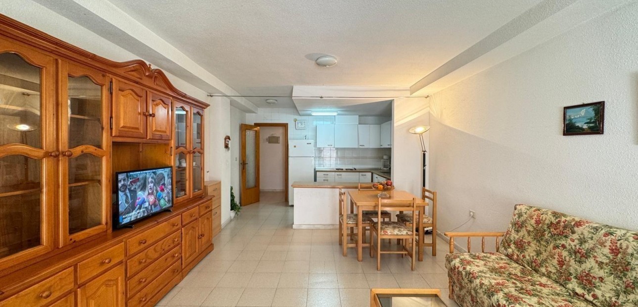 Herverkoop - Appartement / flat -
Torrevieja - Estacion de autobuses