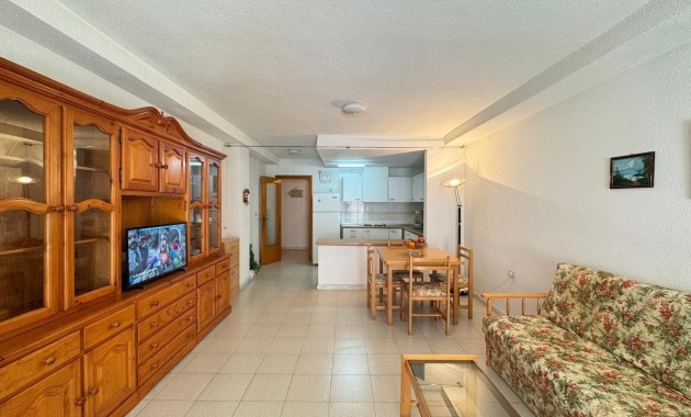 Herverkoop - Appartement / flat -
Torrevieja - Estacion de autobuses