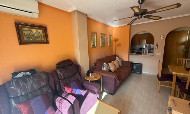 Herverkoop - Appartement / flat -
Torrevieja - Estacion de autobuses