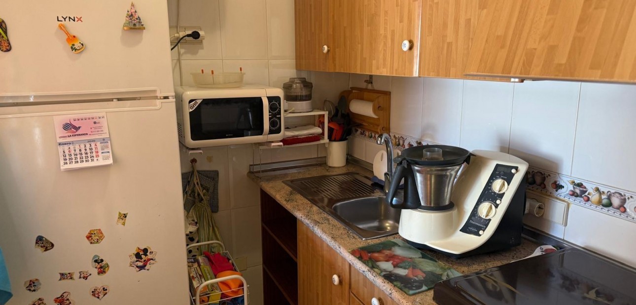 Herverkoop - Appartement / flat -
Torrevieja - Estacion de autobuses