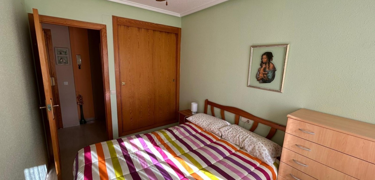 Herverkoop - Appartement / flat -
Torrevieja - Estacion de autobuses