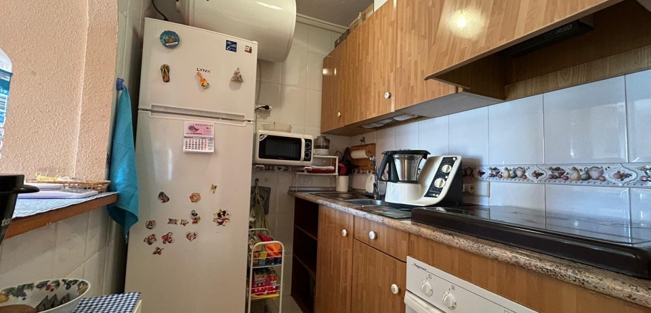 Herverkoop - Appartement / flat -
Torrevieja - Estacion de autobuses