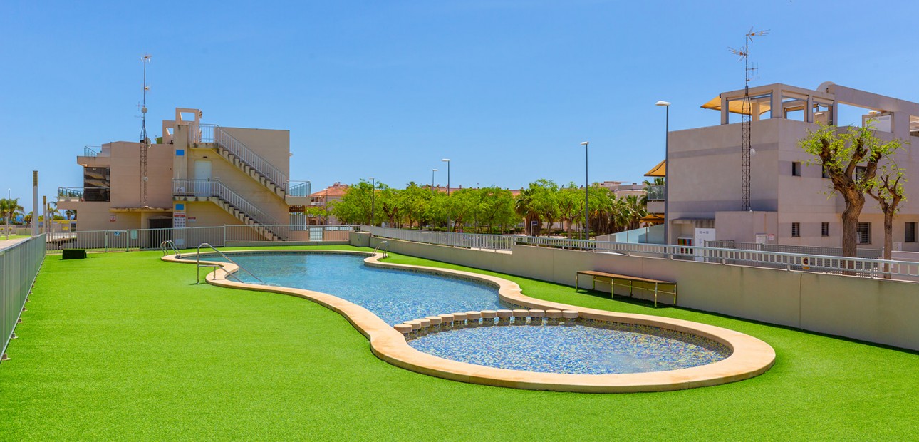 Herverkoop - Appartement / flat -
Torre de La Horadada - Torre de La Horadada - Town