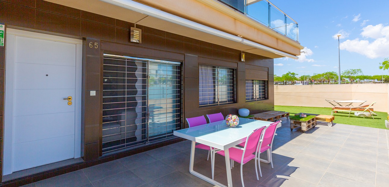 Herverkoop - Appartement / flat -
Torre de La Horadada - Torre de La Horadada - Town