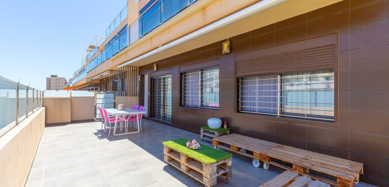 Herverkoop - Appartement / flat -
Torre de La Horadada - Torre de La Horadada - Town