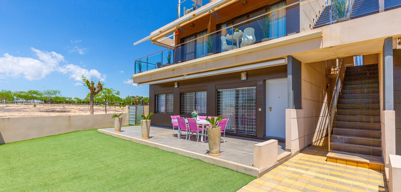 Herverkoop - Appartement / flat -
Torre de La Horadada - Torre de La Horadada - Town