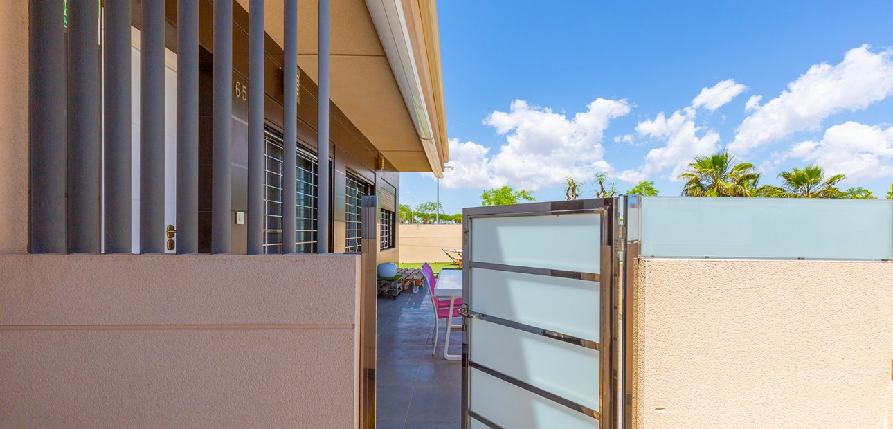 Herverkoop - Appartement / flat -
Torre de La Horadada - Torre de La Horadada - Town