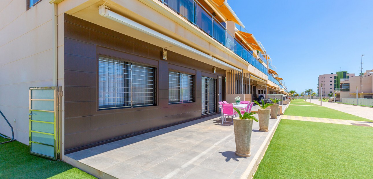 Herverkoop - Appartement / flat -
Torre de La Horadada - Torre de La Horadada - Town