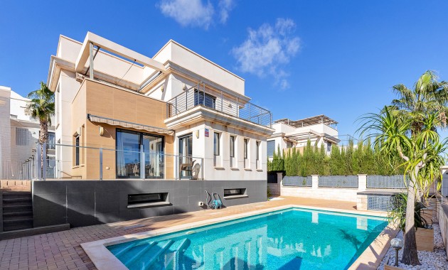 Herverkoop - Detached Villa -
Orihuela Costa - La Zenia