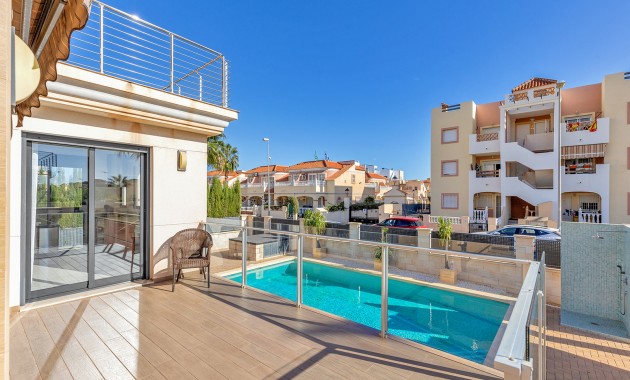 Herverkoop - Detached Villa -
Orihuela Costa - La Zenia