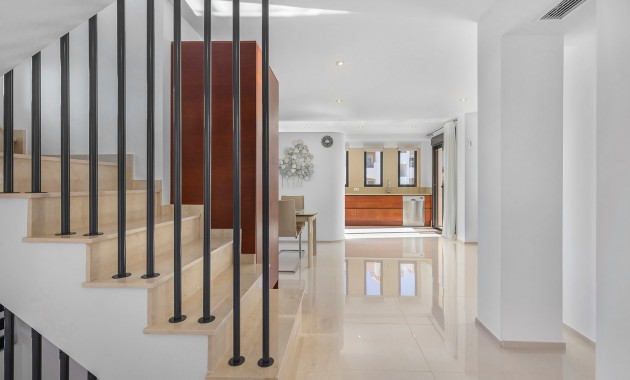 Herverkoop - Detached Villa -
Orihuela Costa - La Zenia