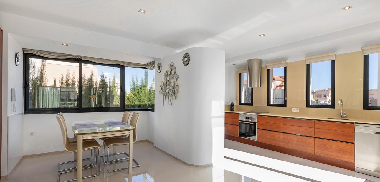 Herverkoop - Detached Villa -
Orihuela Costa - La Zenia