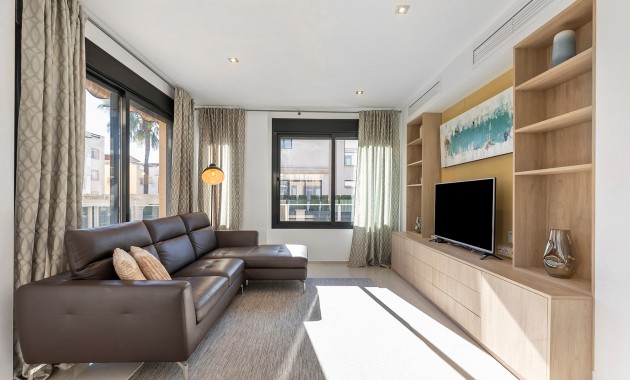 Herverkoop - Detached Villa -
Orihuela Costa - La Zenia