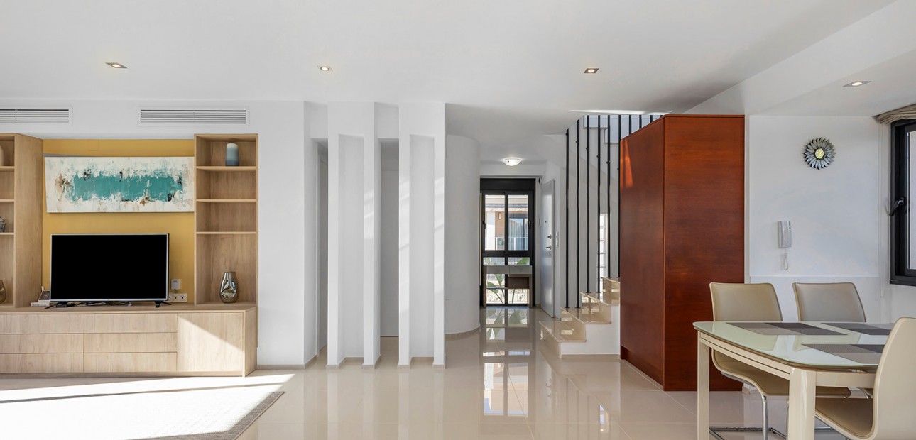 Herverkoop - Detached Villa -
Orihuela Costa - La Zenia