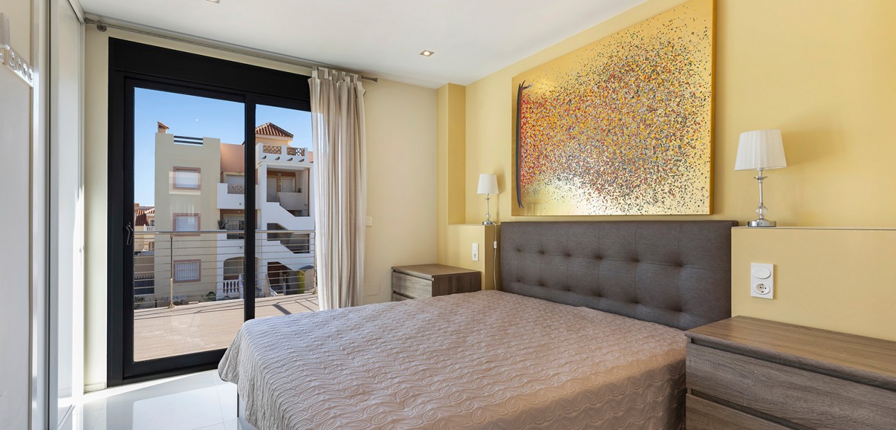 Herverkoop - Detached Villa -
Orihuela Costa - La Zenia