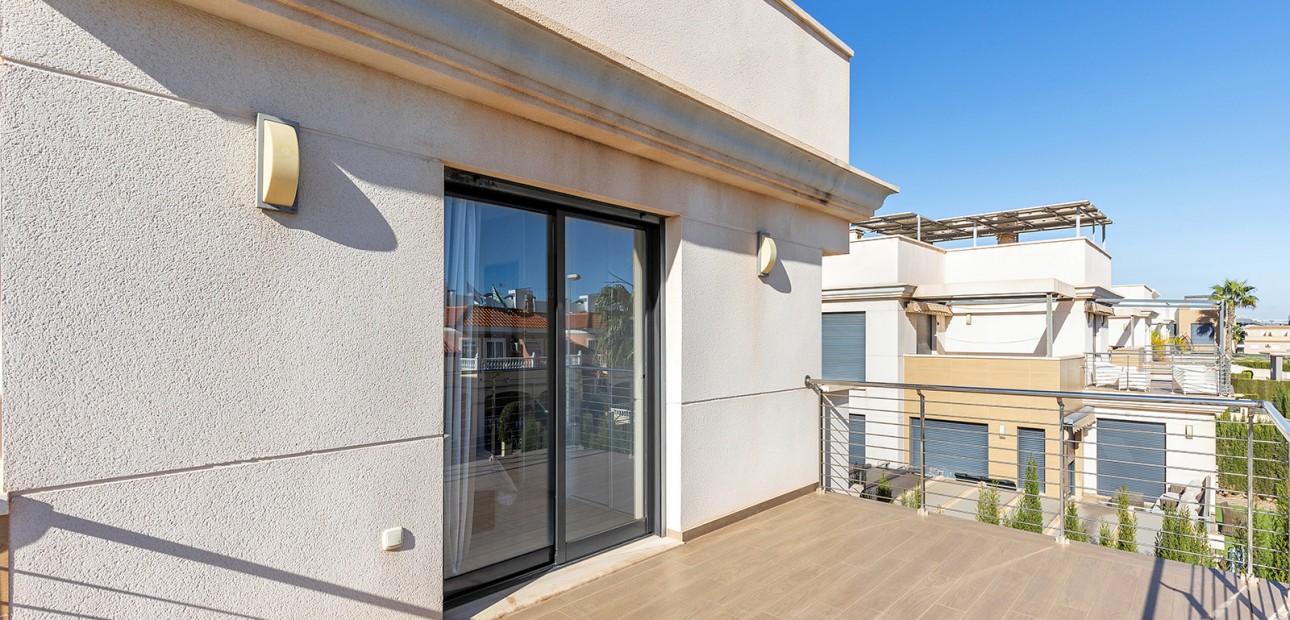 Herverkoop - Detached Villa -
Orihuela Costa - La Zenia