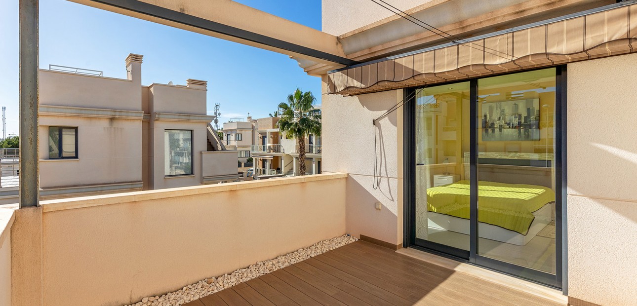 Herverkoop - Detached Villa -
Orihuela Costa - La Zenia