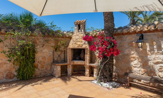 Herverkoop - Detached Villa -
Orihuela Costa - Punta Prima