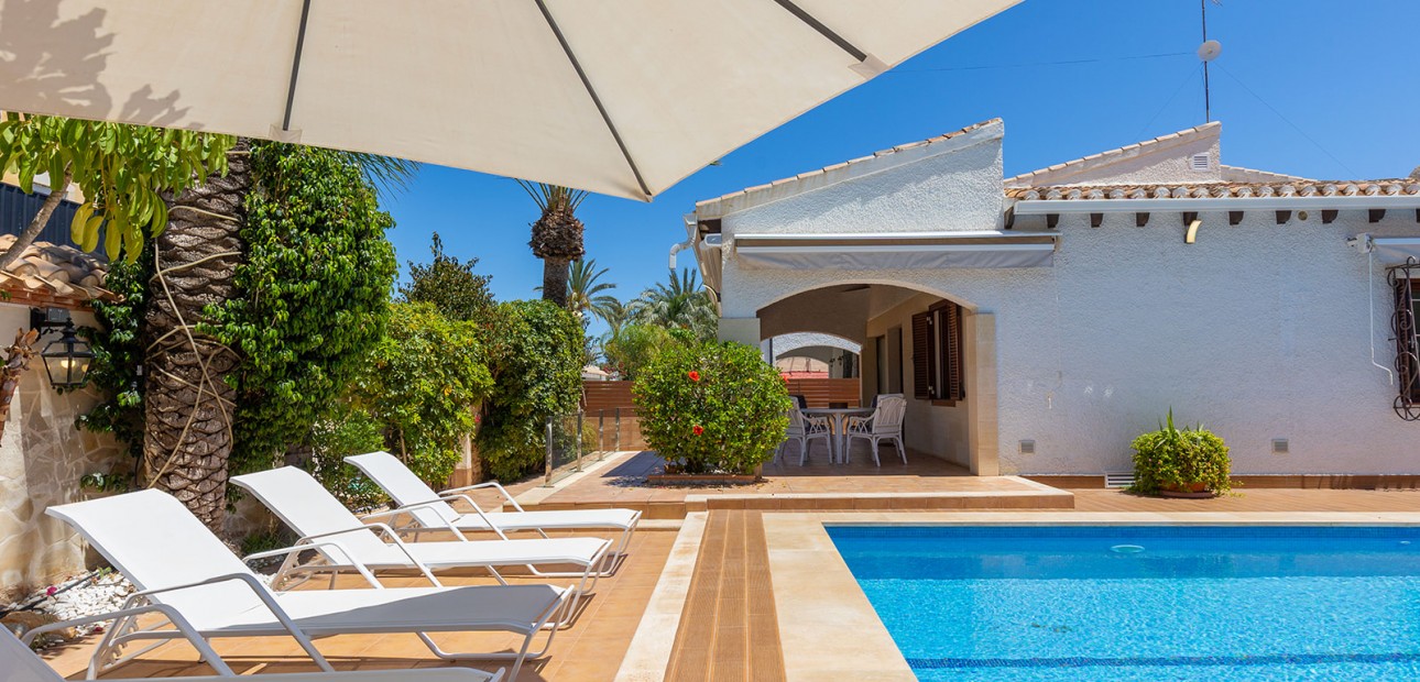 Herverkoop - Detached Villa -
Orihuela Costa - Punta Prima