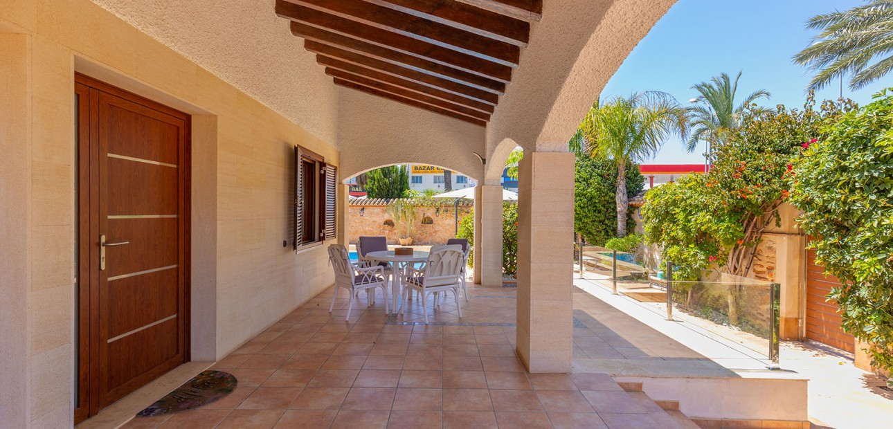 Herverkoop - Detached Villa -
Orihuela Costa - Punta Prima