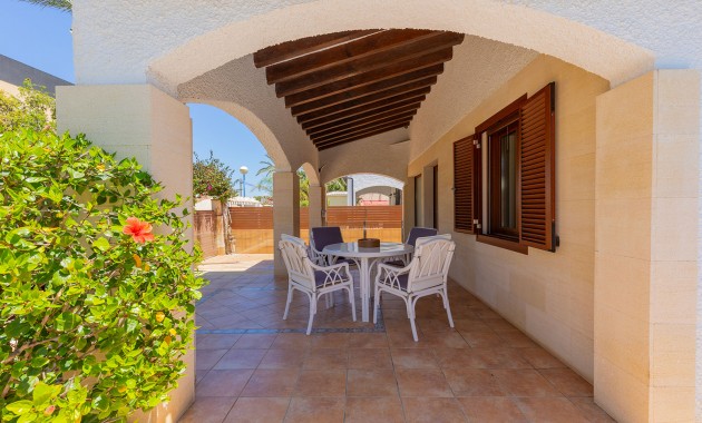 Herverkoop - Detached Villa -
Orihuela Costa - Punta Prima