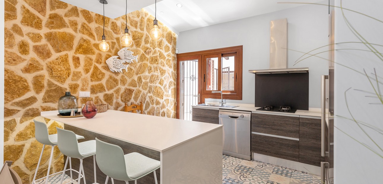 Herverkoop - Detached Villa -
Orihuela Costa - Punta Prima