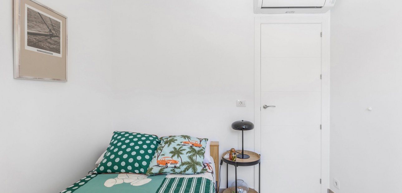 Herverkoop - Detached Villa -
Orihuela Costa - Punta Prima