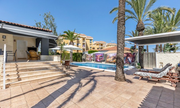 Herverkoop - Detached Villa -
Torrevieja - Rocio del Mar