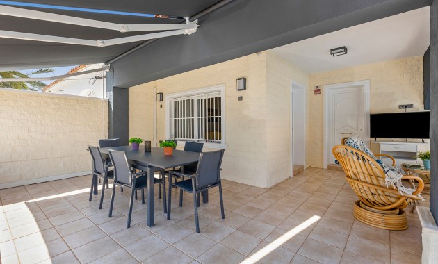 Herverkoop - Detached Villa -
Torrevieja - Rocio del Mar