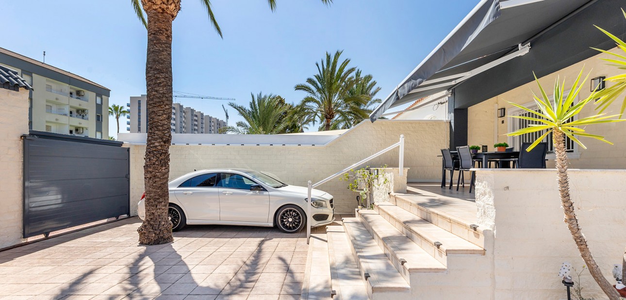 Herverkoop - Detached Villa -
Torrevieja - Rocio del Mar