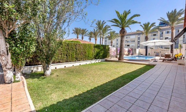 Herverkoop - Detached Villa -
Torrevieja - Rocio del Mar