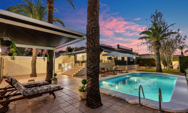 Herverkoop - Detached Villa -
Torrevieja - Rocio del Mar