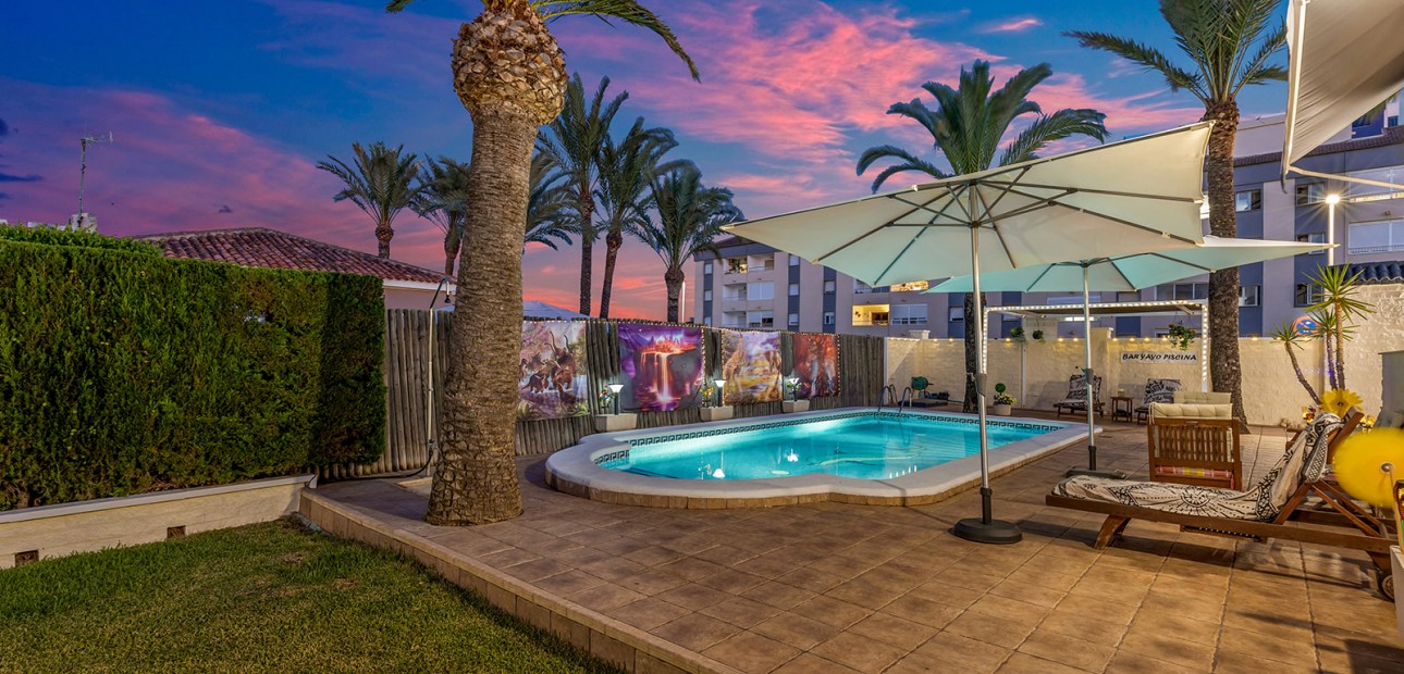 Herverkoop - Detached Villa -
Torrevieja - Rocio del Mar