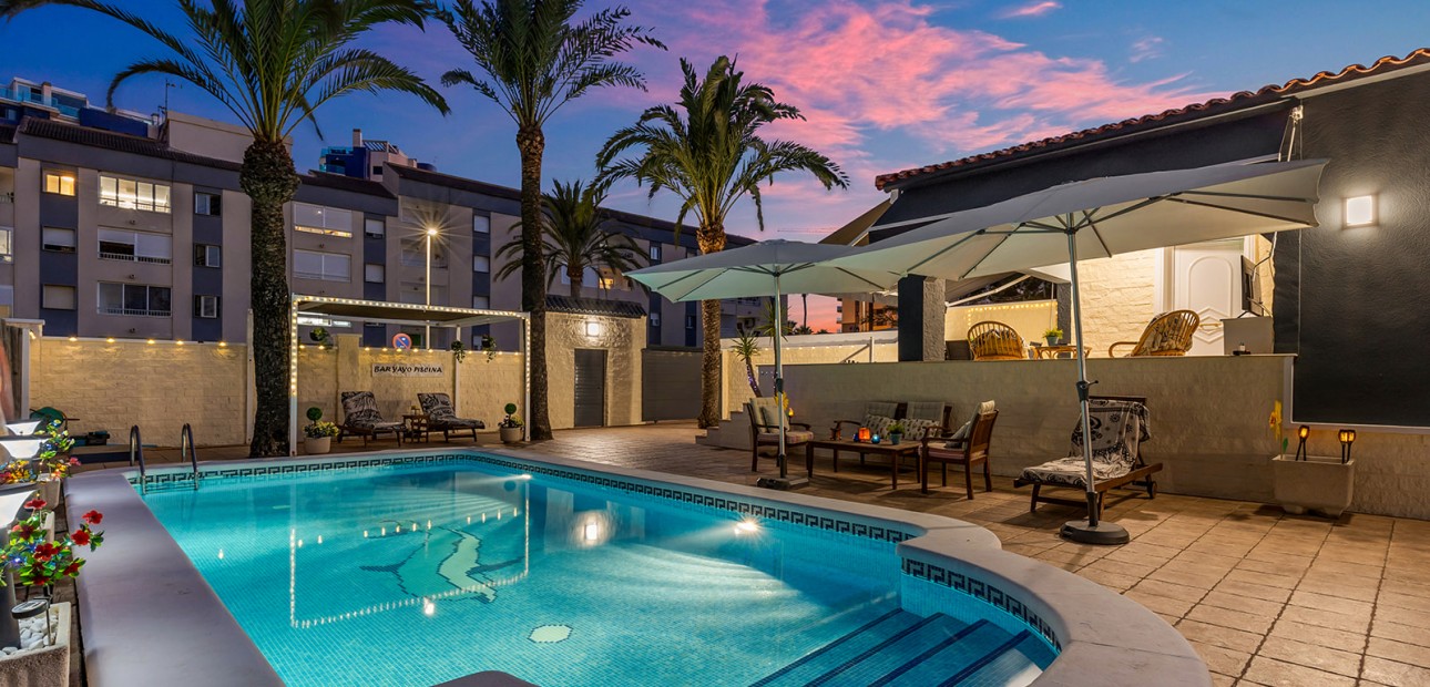 Herverkoop - Detached Villa -
Torrevieja - Rocio del Mar