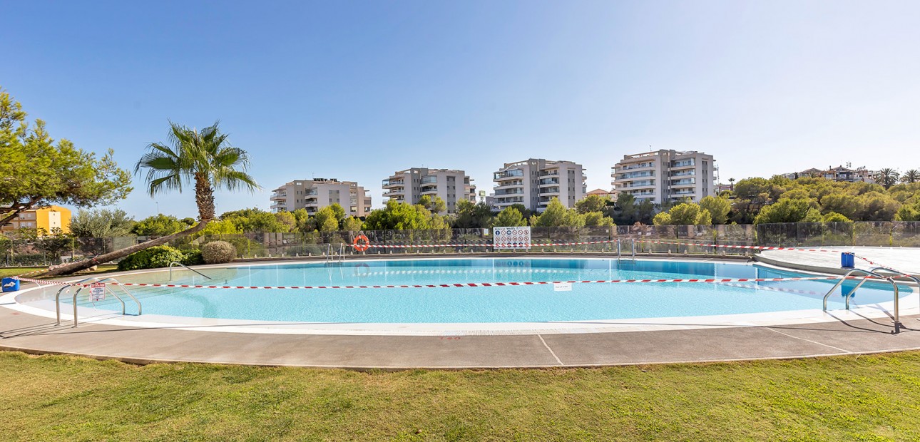 Herverkoop - Appartement / flat -
Orihuela Costa - Villamartin