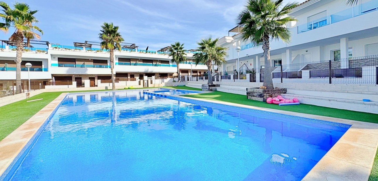 Herverkoop - Herenhuis -
Orihuela Costa - Los Balcones