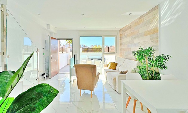 Herverkoop - Herenhuis -
Orihuela Costa - Los Balcones