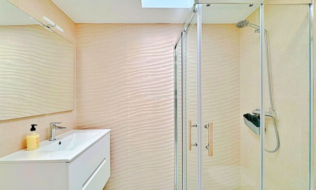 Herverkoop - Herenhuis -
Orihuela Costa - Los Balcones