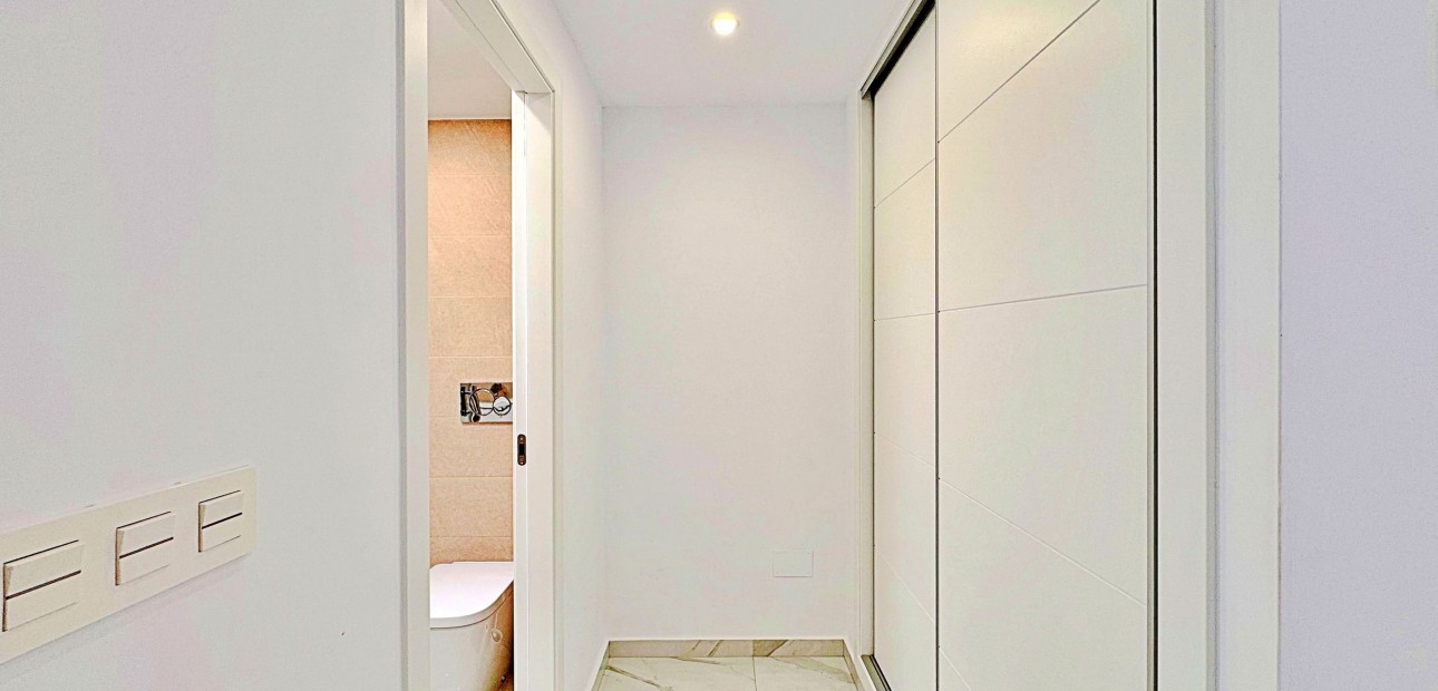 Herverkoop - Herenhuis -
Orihuela Costa - Los Balcones