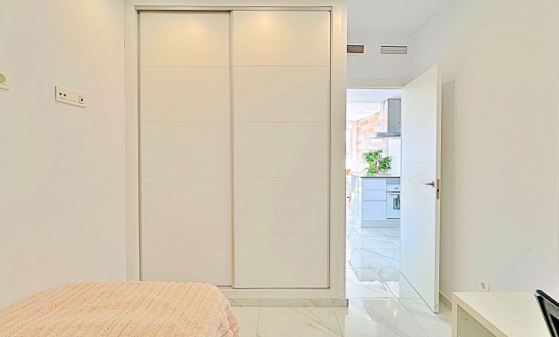 Herverkoop - Herenhuis -
Orihuela Costa - Los Balcones